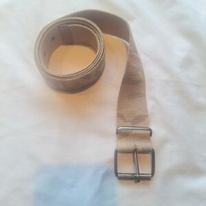 New - Never Worn Men's Canvas Webbing Belt in Beige